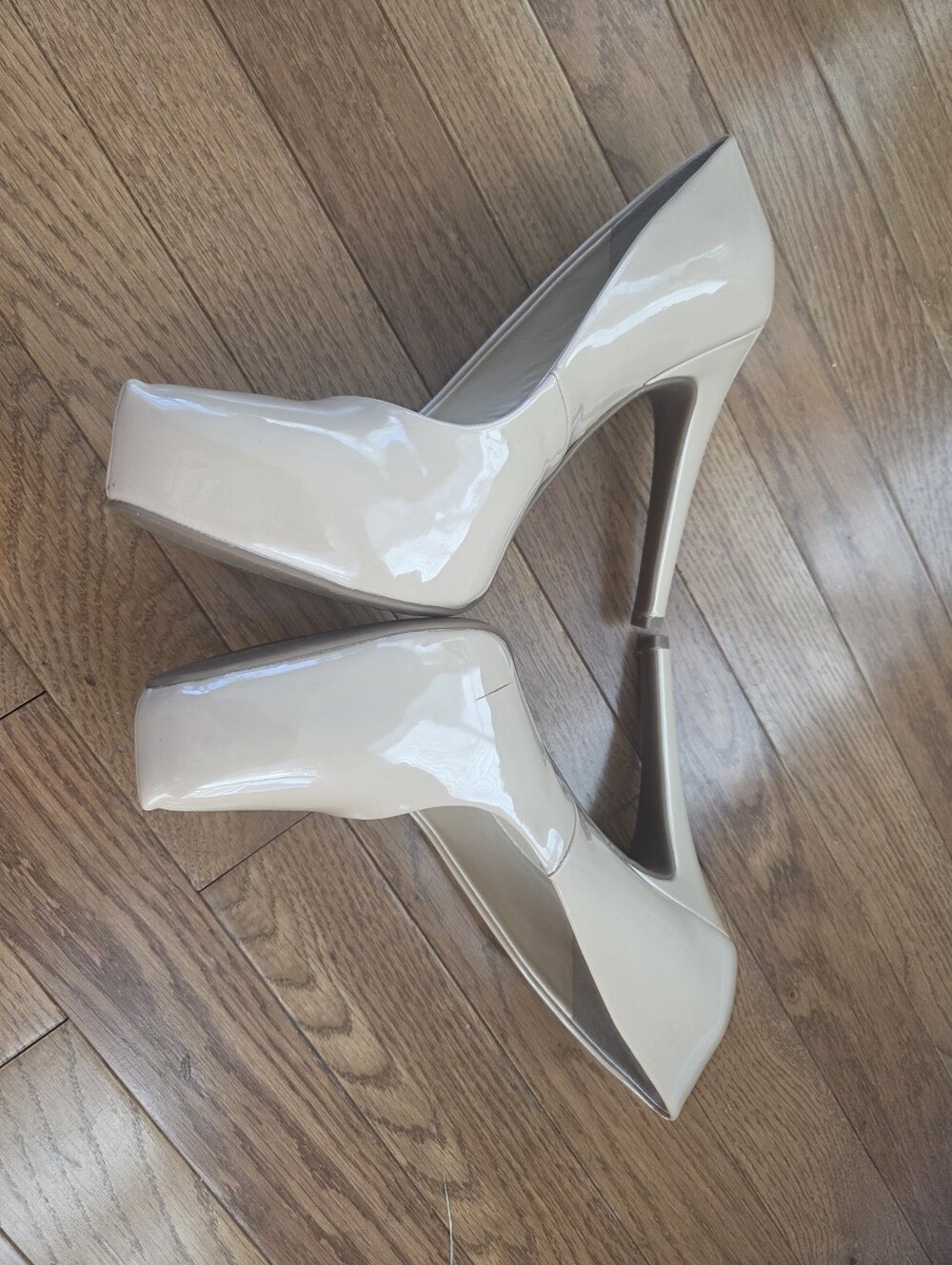 Jessica Simpson Nude Patent Platform Pumps